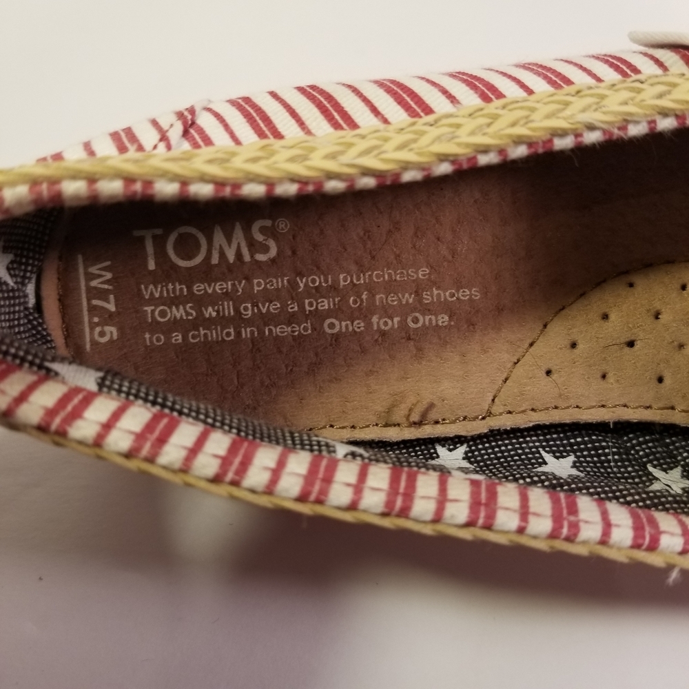 Toms Slip On Flats Striped 7.5 Women's Red White - Picture 3 of 8